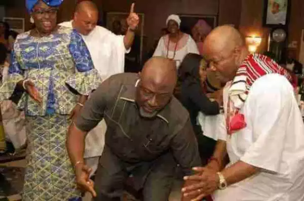 See Photo Of Dino Melaye Dancing After His Defection From APC To PDP